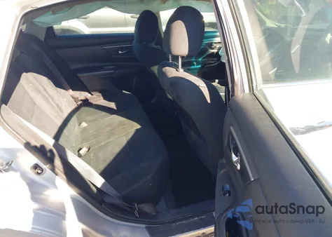 2015 Nissan Altima 2.5/2.5 S/2.5 Sl/2.5 Sv z USA, uszkodzony, nr VIN 1N4AL3AP0FN387904